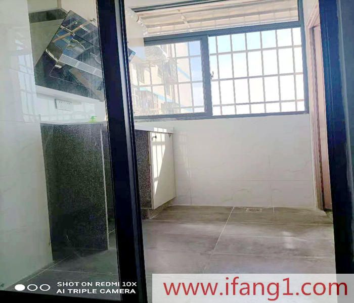 大棟小區(qū)自帶停車場(chǎng)
